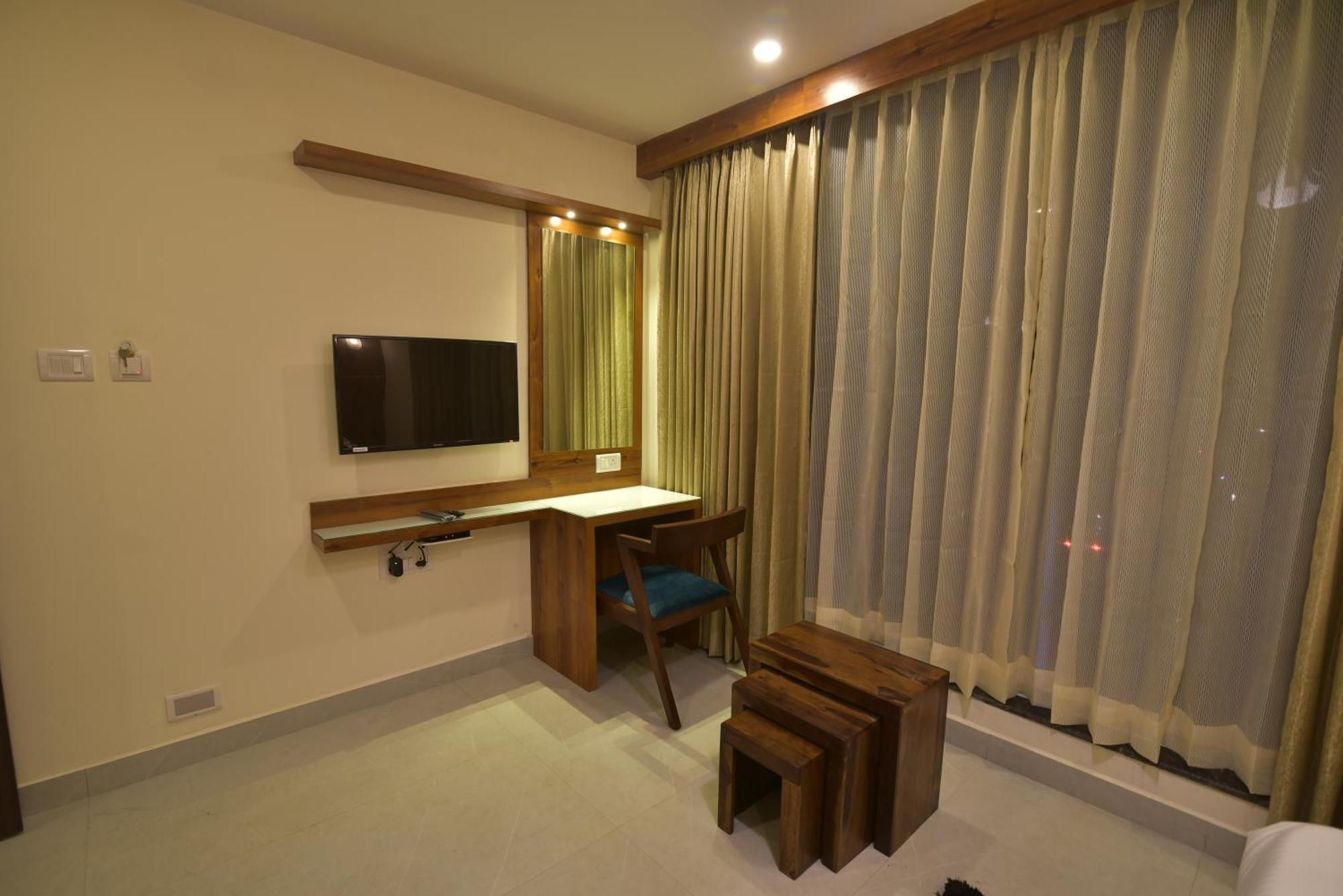 Address 24 Inn Bangalore Dış mekan fotoğraf