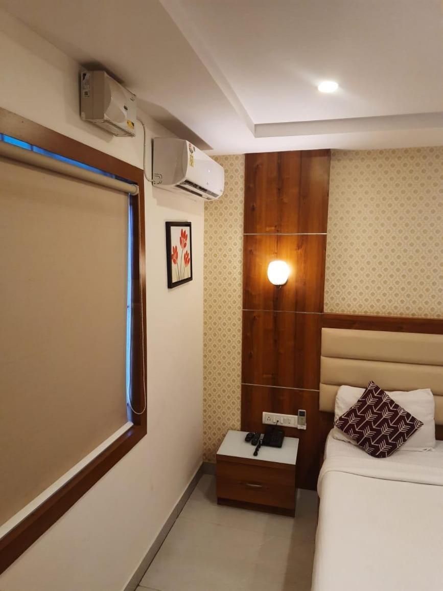 Address 24 Inn Bangalore Dış mekan fotoğraf
